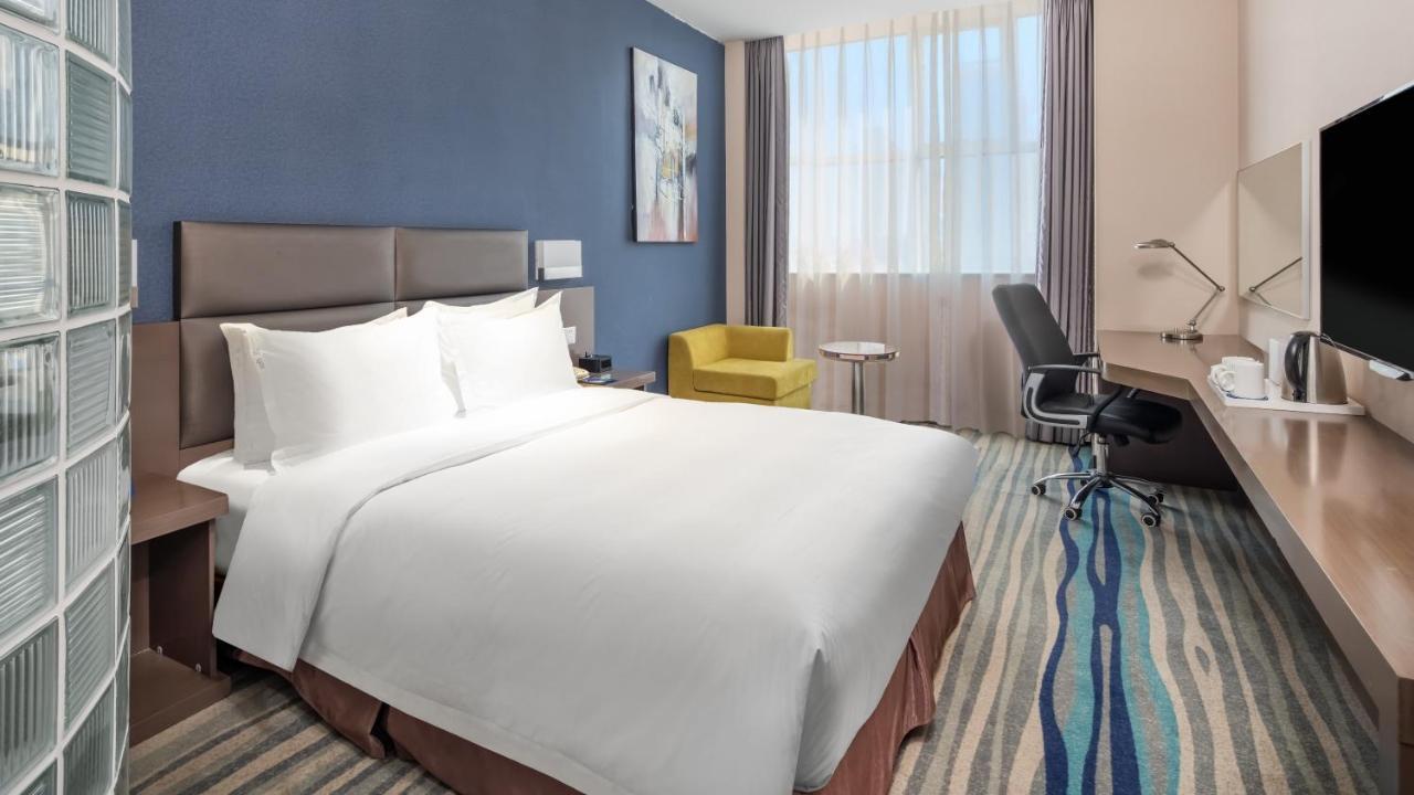 Holiday Inn Express Shenyang North Station By Ihg Экстерьер фото