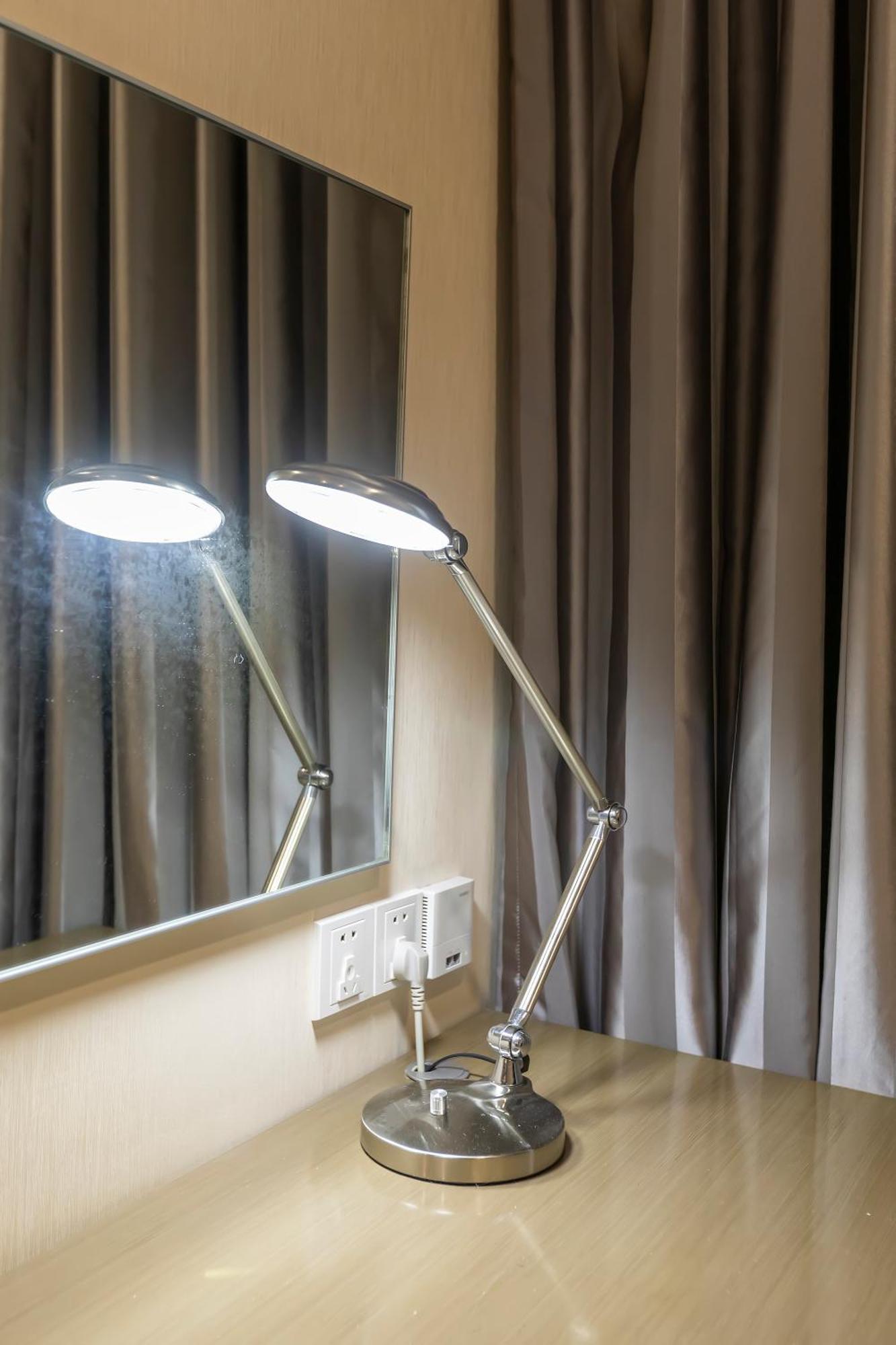 Holiday Inn Express Shenyang North Station By Ihg Экстерьер фото