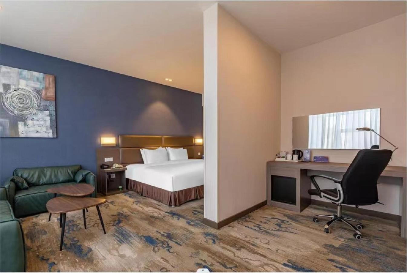 Holiday Inn Express Shenyang North Station By Ihg Экстерьер фото