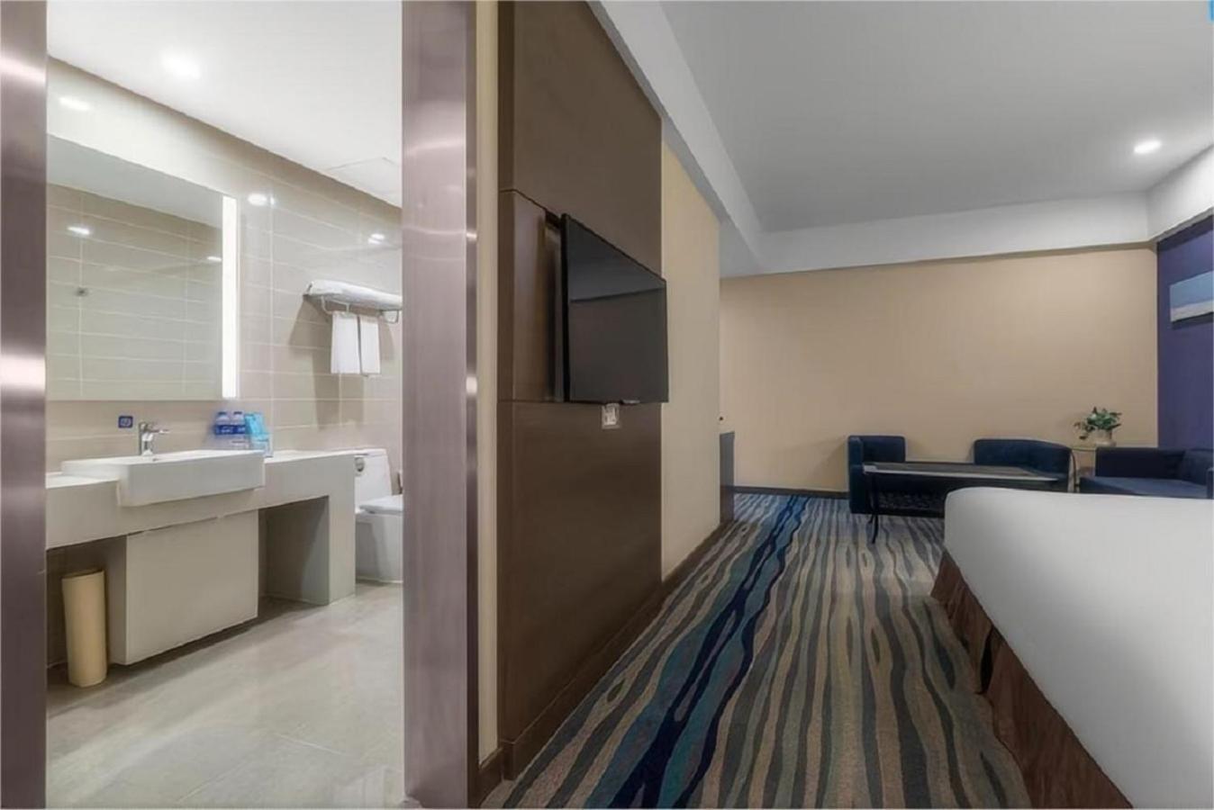 Holiday Inn Express Shenyang North Station By Ihg Экстерьер фото